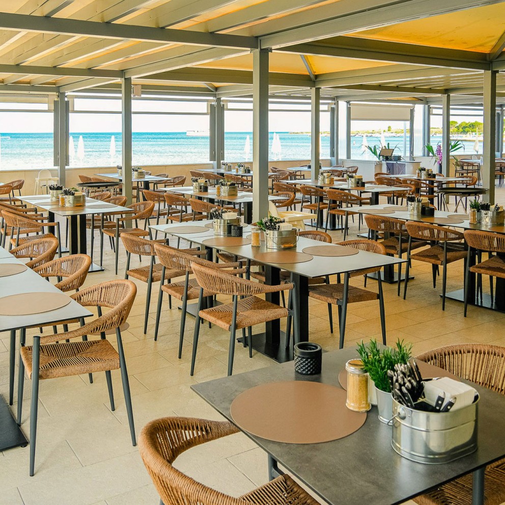 Maestral Restaurant & Pub
