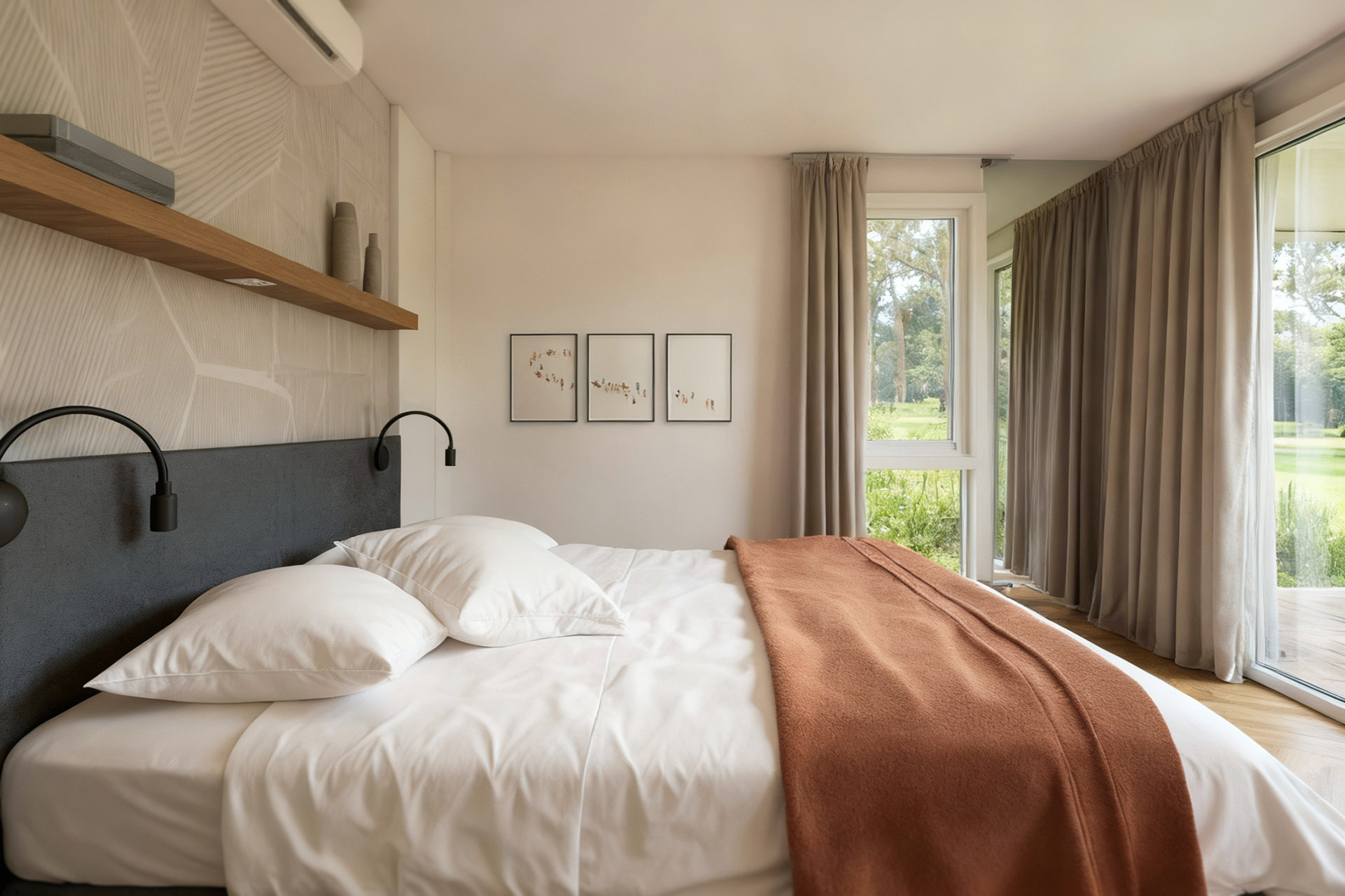 Luksusowa sypialnia z łóżkiem małżeńskim w prywatnej willi glampingowej w przyjaznym rodzinom Zaton Resort w Chorwacji. Zaton Holiday Resort