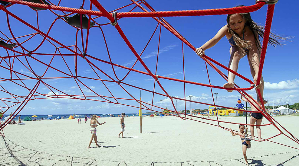 Ein Spiel zur Entdeckungsreise auf dem Spielplatz