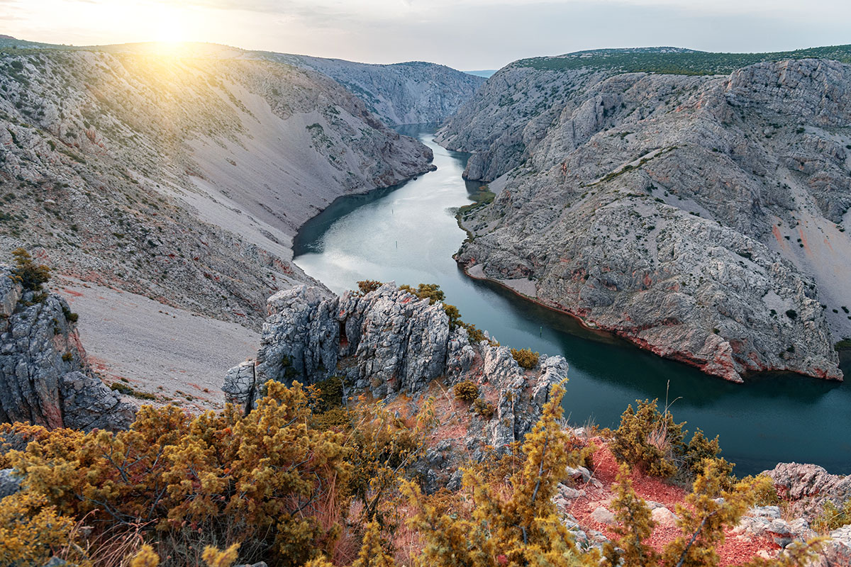 Zrmanja-Schlucht bei Sonnenuntergang, Region Zadar