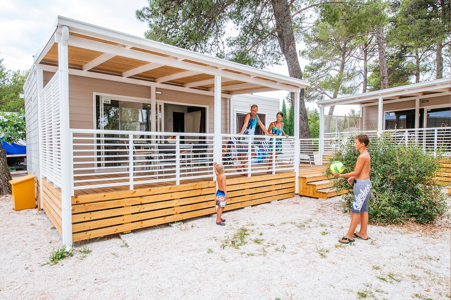 Mobile home with a lovely terrace at Zaton Holiday Resort