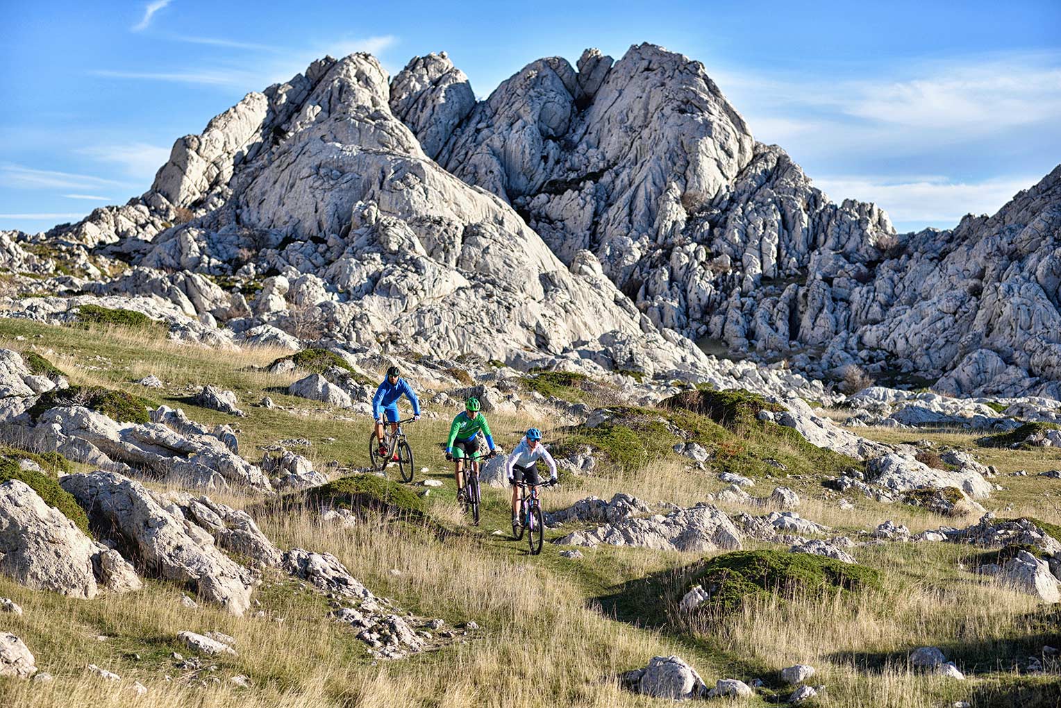 Radfahren im Nationalpark Nördliches Velebit (Foto von V. Metelko, Tourismusverband der Region Zadar)