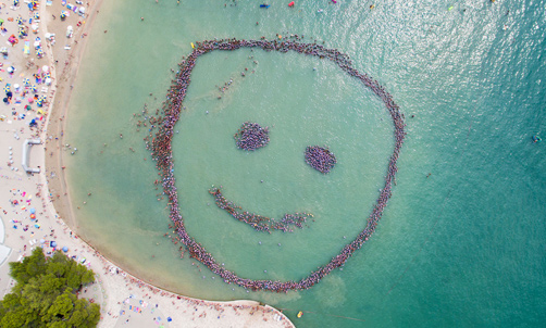 Happy smile spread across water at Zaton