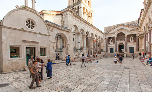 Der Palast des Diokletian und der historische Teil der Stadt Split