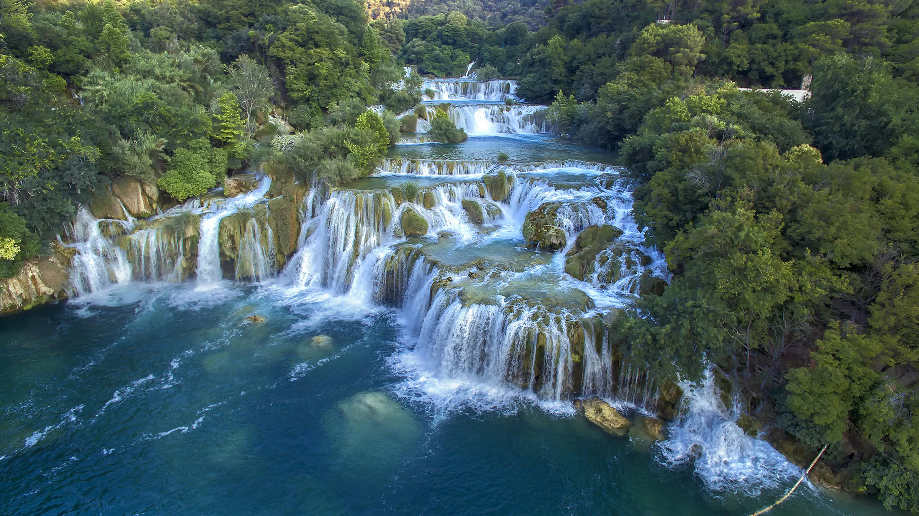 Prächtige Natur im Nationalpark Krka (Quelle: Ivo Biočina, Kroatischer Tourismusverband)